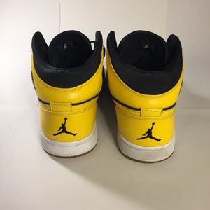 Air Jordan 9 Retro OG Space Jam Men s White Black Red Basketball Air Jordan 9 Retro OG Space Jam Men s White Black Red Basketball